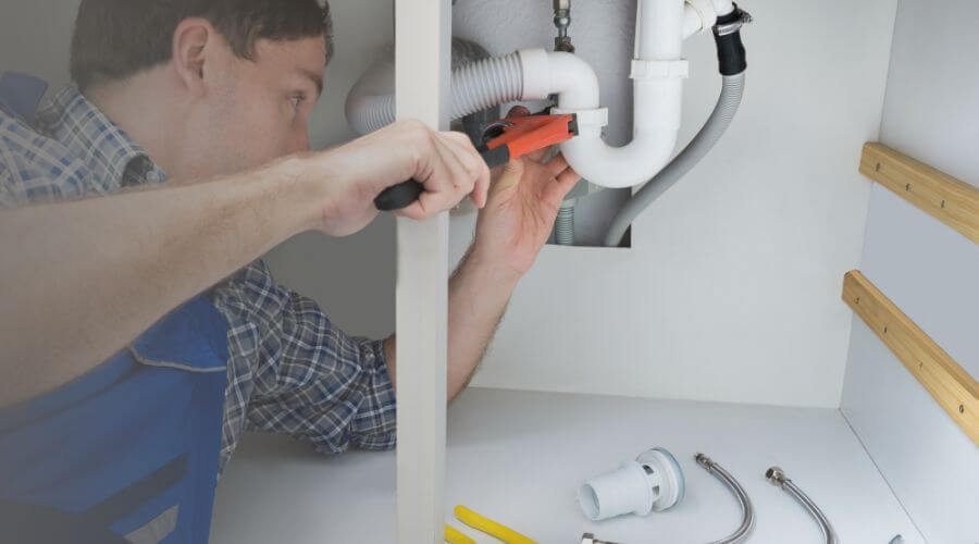 Expert burst pipe repair services in Leakey, TX